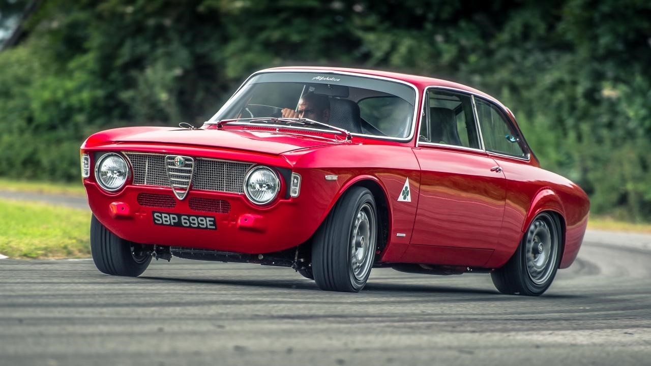 Alfa-GTA-R.jpg#asset:2059