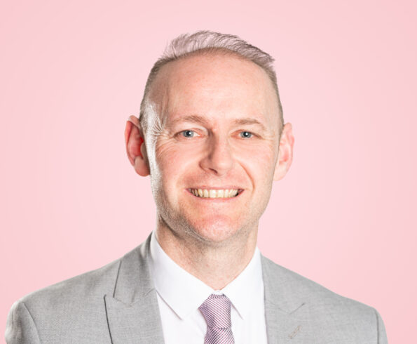 GRAEME SUTHERLAND DSC 2044 PINK