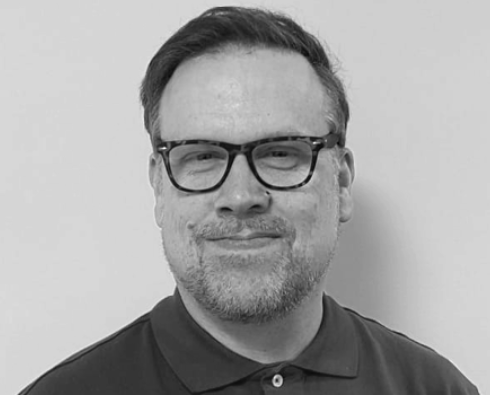 STAFF ANDREW THOMAS BW