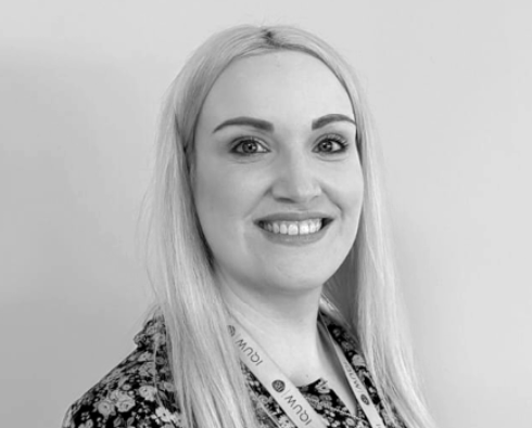 STAFF VICTORIA DAVIES BW